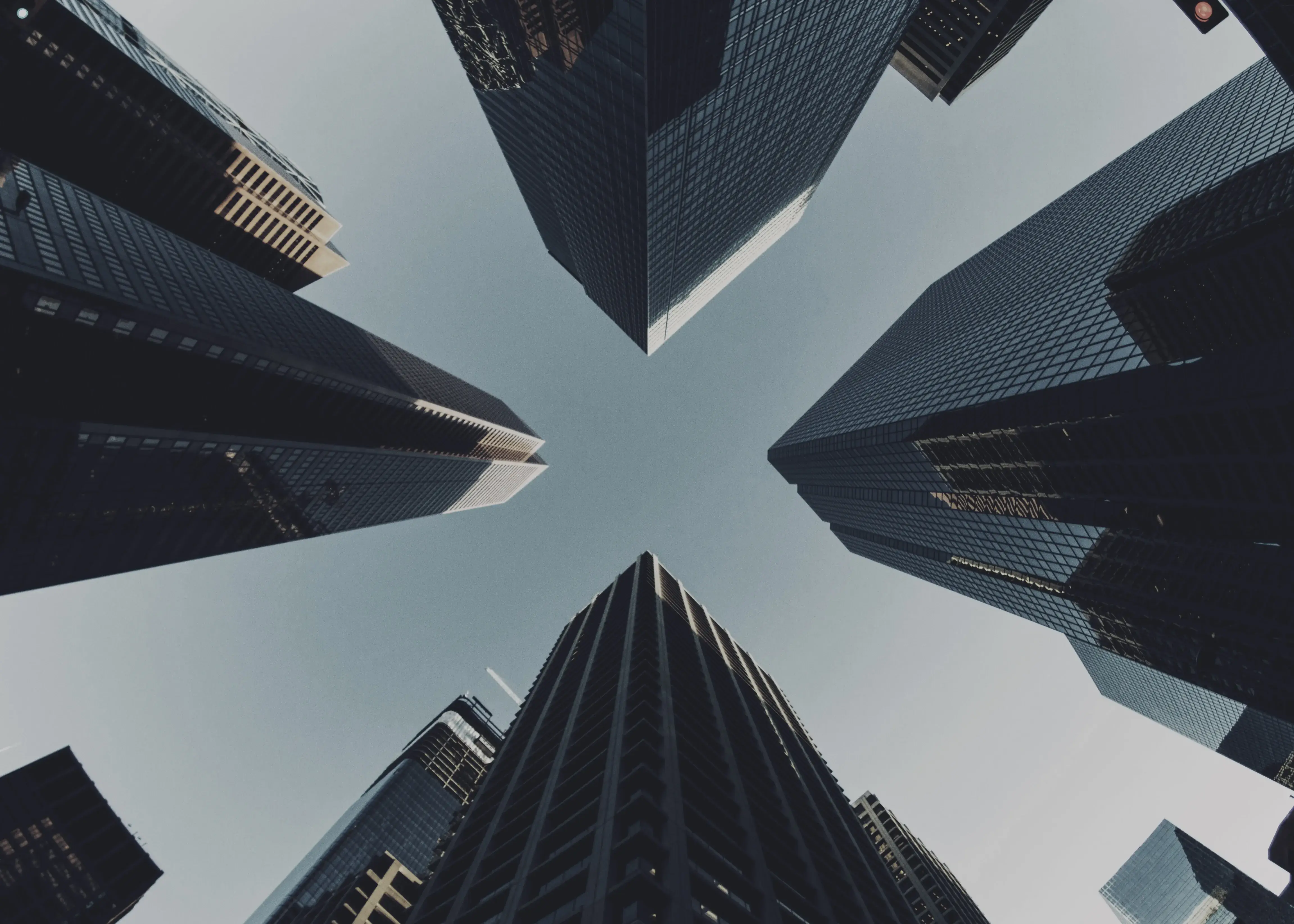 MC 品牌合作 - 与行业领先品牌建立强强联合